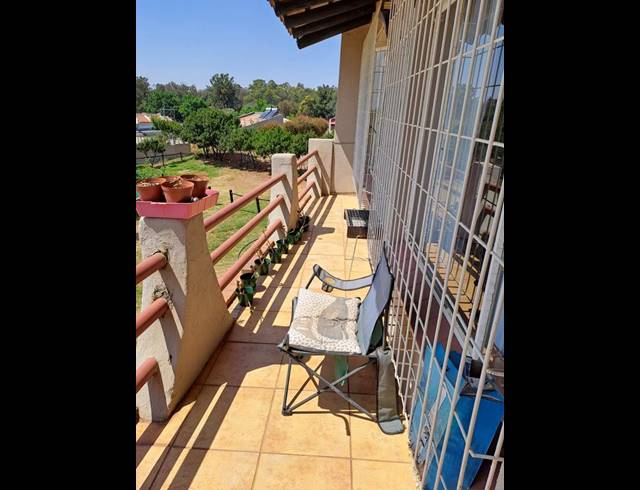 2 BEDROOM PROPERTY TO RENT IN BLIGNAUTSRUS